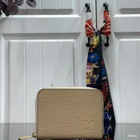 2010B570060 Bags LV 0525